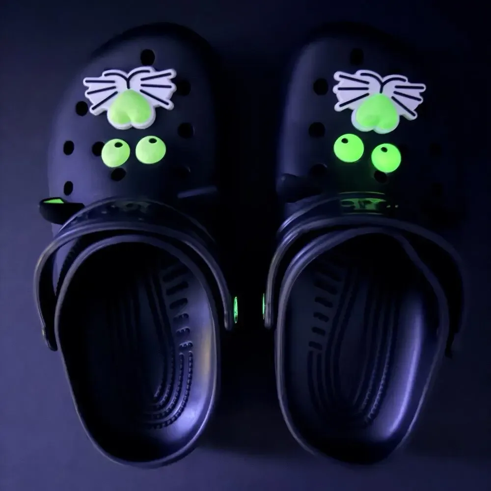 Crocs Classic Glow Black Cat Kids J3 Glow in the Dark Clogs New No Box